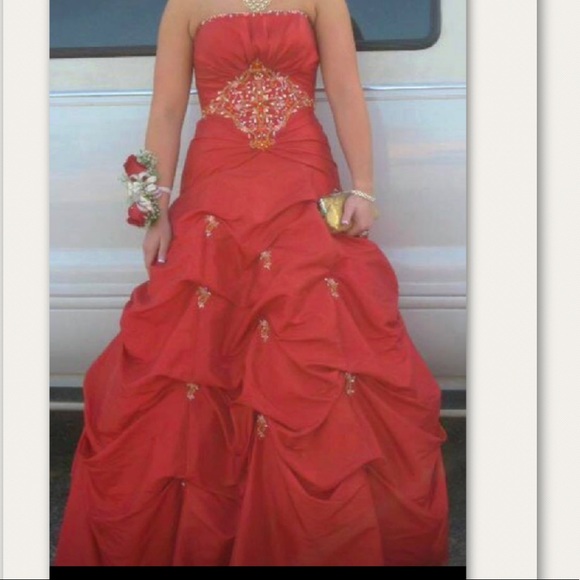 Stunning Tiffany beaded Red Strapless Dress - Picture 2 of 7